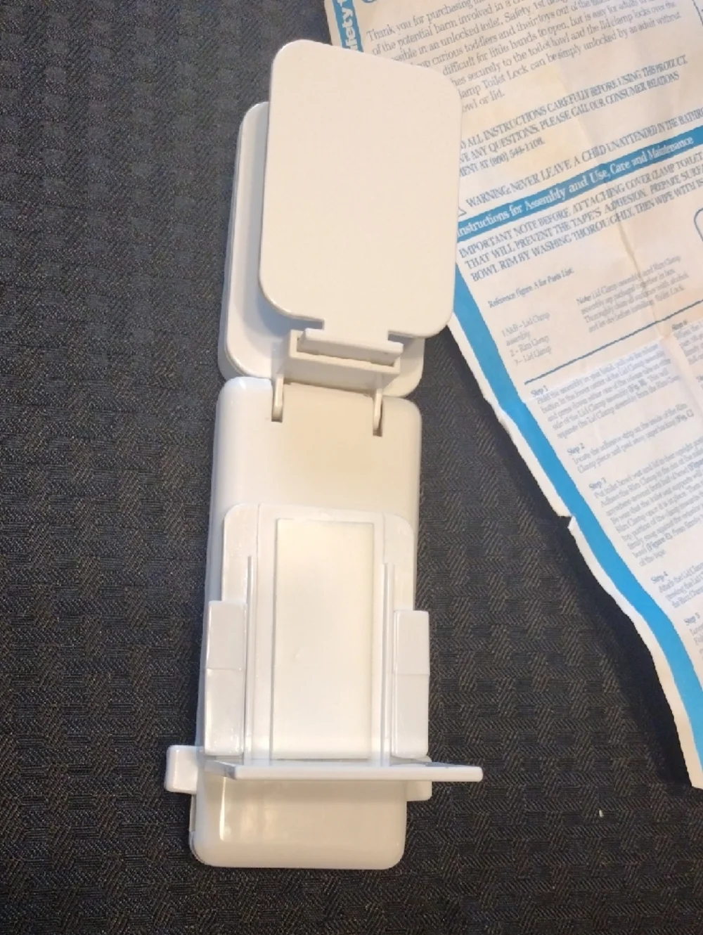 Safety 1st Cover Clamp Toilet Lock - White